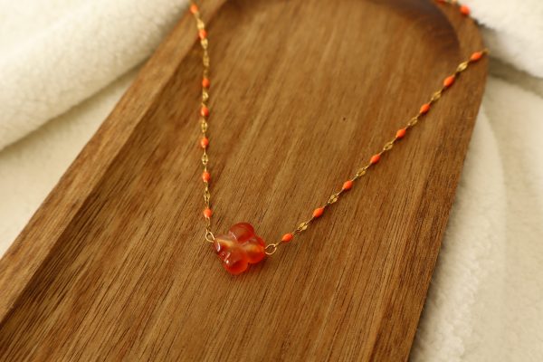 Collier Ember